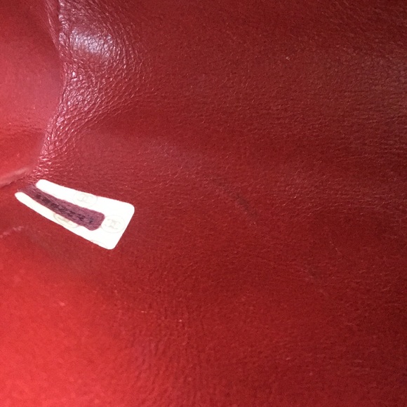 Authentic Chanel bag - Picture 5 of 15